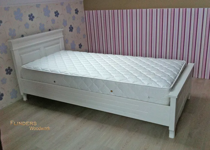Кровать из Дерева <Белая Сосна> Полуторная Кровать для Подростка