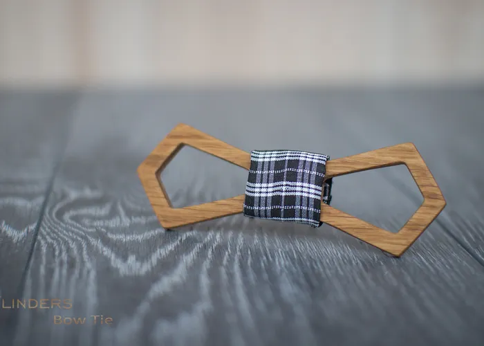 Wooden Bow Tie <PUBLIC  LIGHT> Wooden Accessories