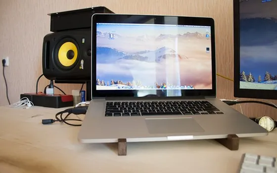 Підставка для MacBook Pro / Air <iTransformer> Супер Стенд для Ноутбука