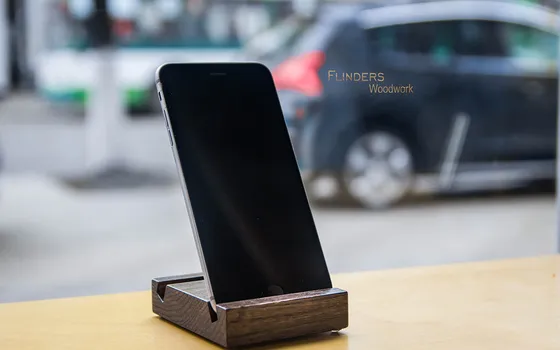 iPhone Stands | Dock Stations for Smartphones | Stands for Apple