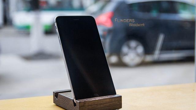 iPhone Stands | Dock Stations for Smartphones | Stands for Apple