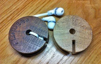 EarPods Holder <Rolling> Protective Headphones | The Dark Oak