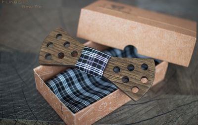 Wooden Bow Tie <ILLUMINANT> Bow Tie Brown 