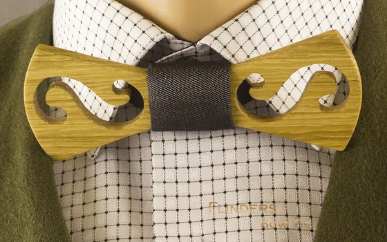 Bow Tie <TWIST> Wooden Accessories - Natural Oak