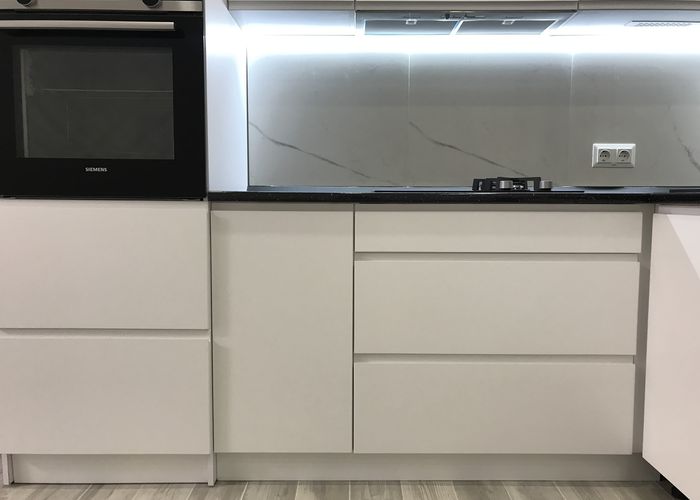 Kitchen Modern / White / Corner / Kitchen Furniture